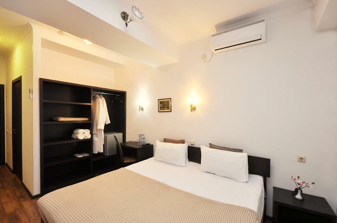 Tbilisi Check In Hotel Exterior photo