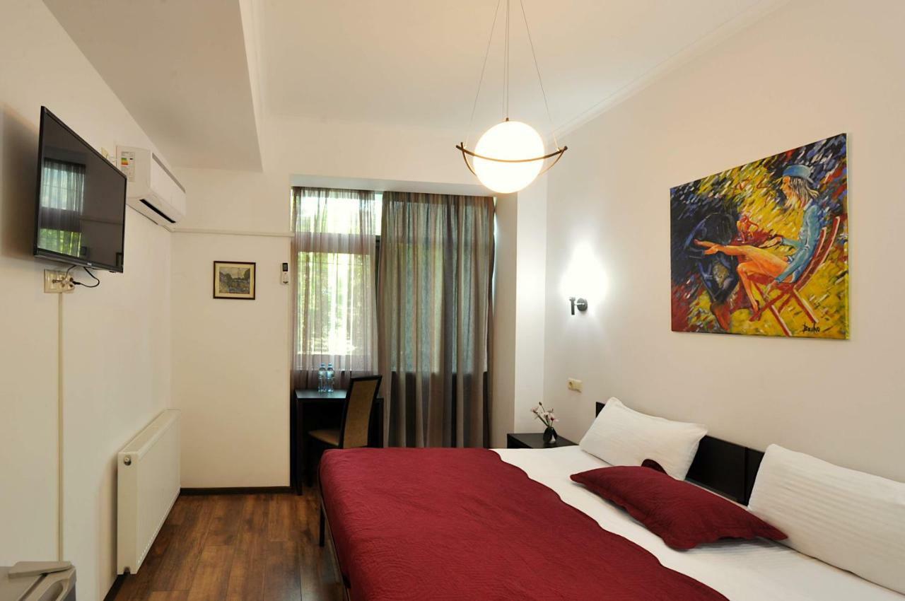 Tbilisi Check In Hotel Exterior photo