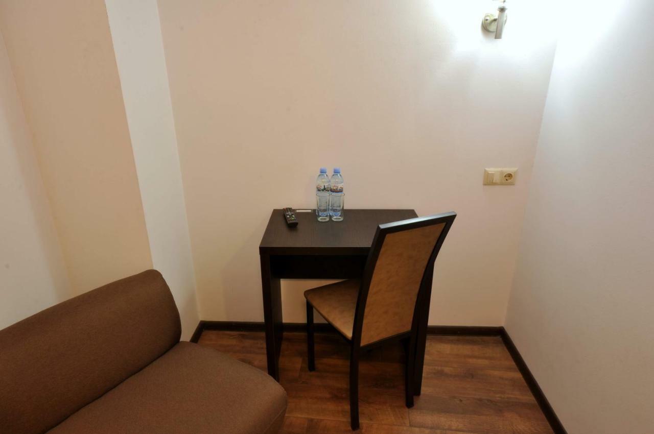 Tbilisi Check In Hotel Exterior photo