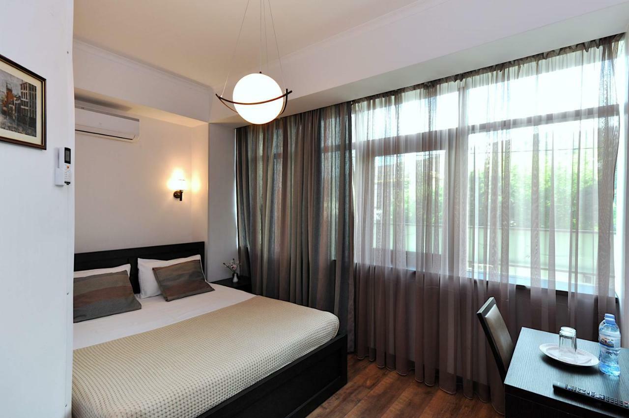 Tbilisi Check In Hotel Exterior photo