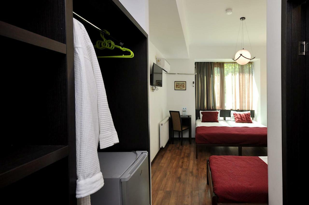 Tbilisi Check In Hotel Exterior photo